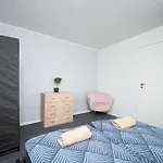 Apartment Apartment 6 - Cozy 2Br Apartment, Bus Station, Easy City Access