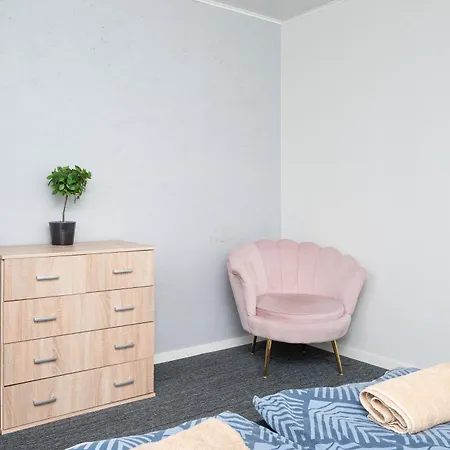 Appartamento Apartment 6 - Cozy 2Br Apartment, Bus Station, Easy City Access *