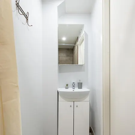 아파트 6 - Cozy 2br Apartment, Bus Station, Easy Access 탈린
