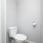 6 - Cozy 2br Apartment, Bus Station, Easy Access